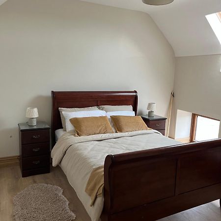 Tom Rocky'S Farmyard Villa Templemore Bagian luar foto