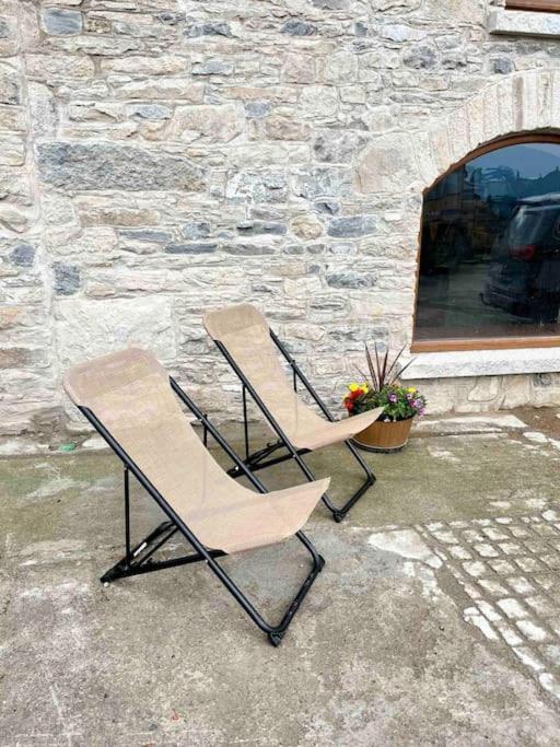 Tom Rocky'S Farmyard Villa Templemore Bagian luar foto