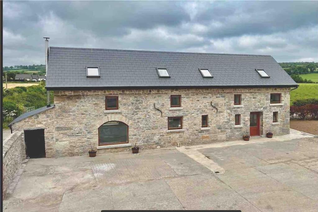 Tom Rocky'S Farmyard Villa Templemore Bagian luar foto