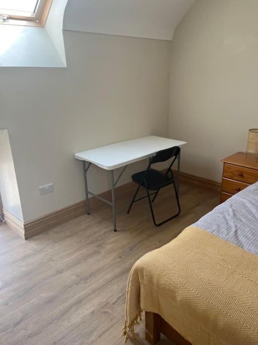 Tom Rocky'S Farmyard Villa Templemore Bagian luar foto