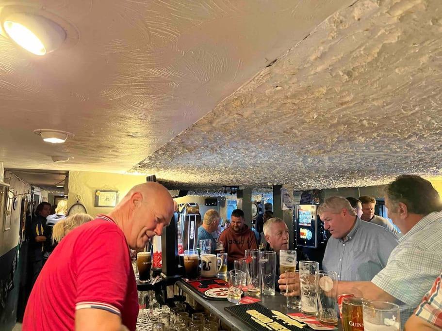 Tom Rocky'S Farmyard Villa Templemore Bagian luar foto